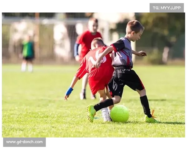 提升中场防守实力的五大实用技巧助你打造无懈可击的防线